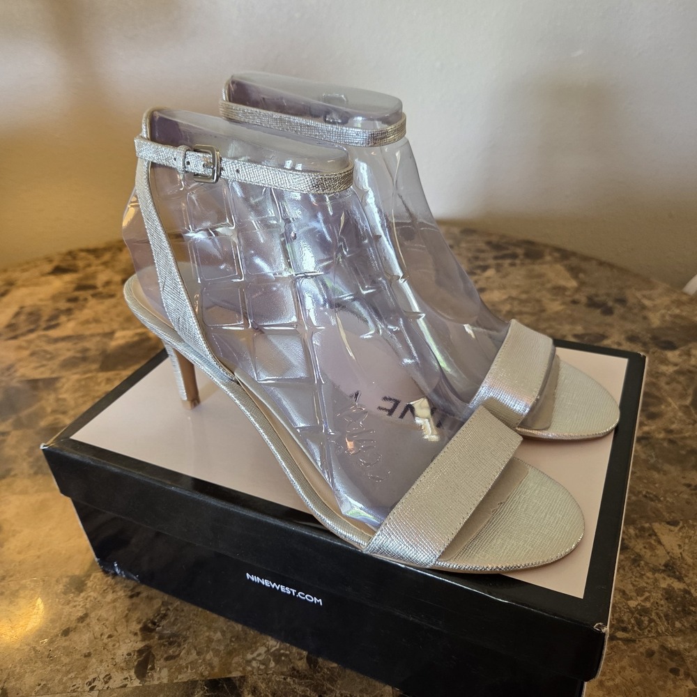 Nine West sz 8M Jazz Silver strappy dress heeled sandals NIB event party